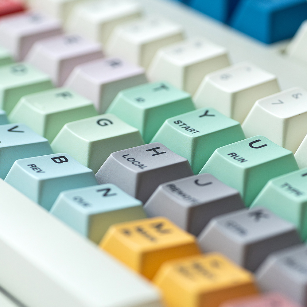 FBB キーキャップ Leitch PBT DYE-SUB  - Laptop Accessories Kit のレビューと価格